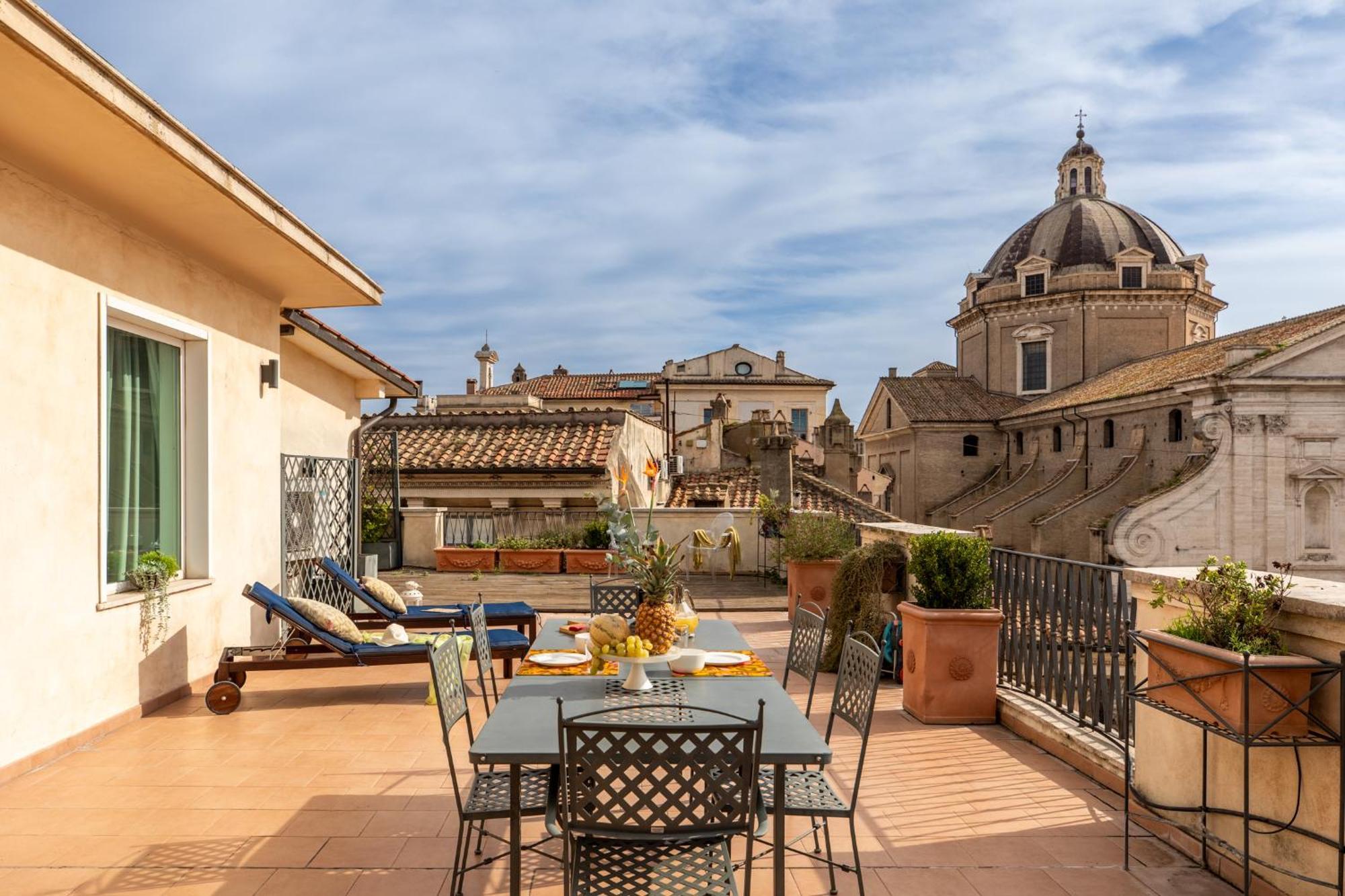 Penthouse Rome Capitol Apartment Bagian luar foto