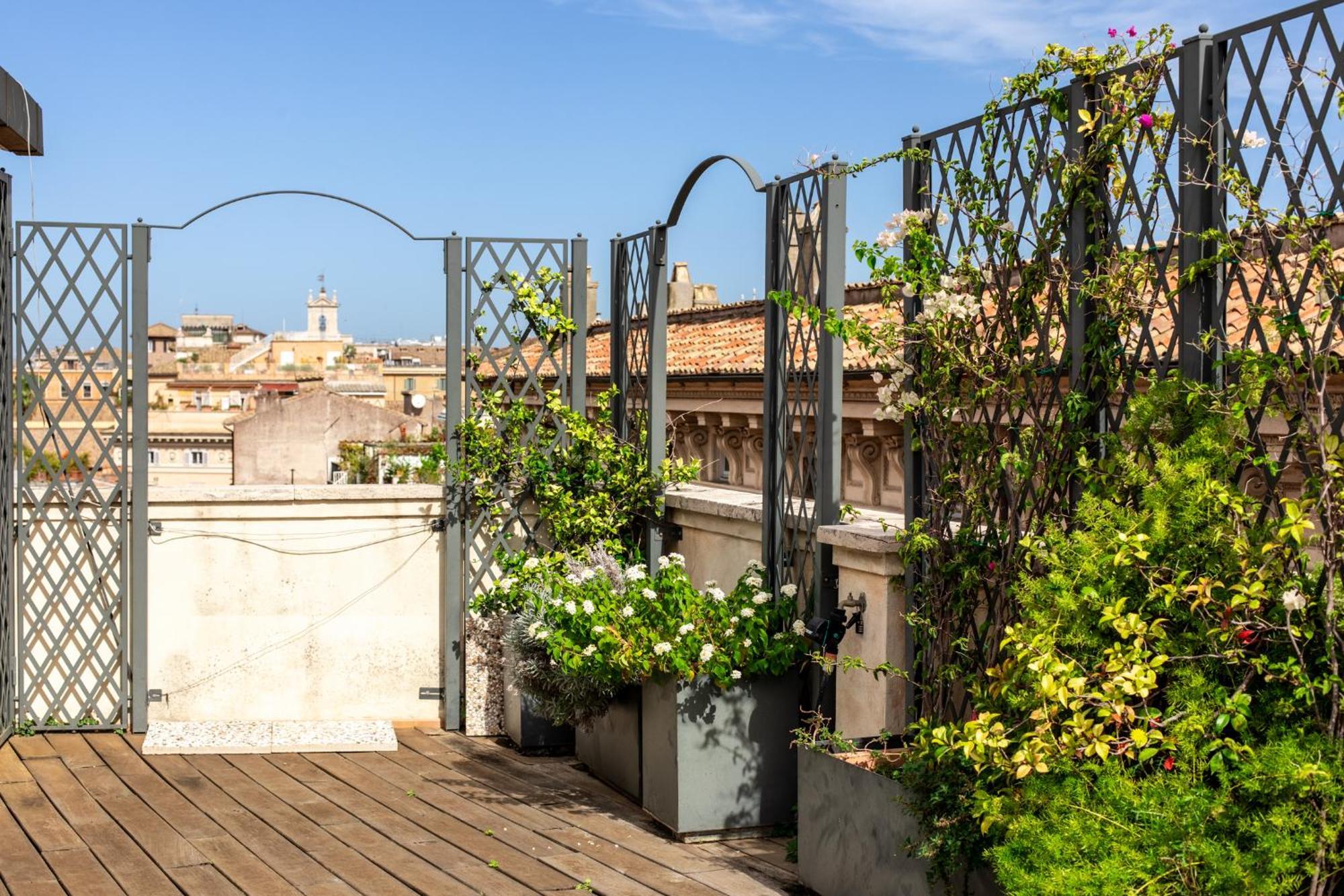 Penthouse Rome Capitol Apartment Bagian luar foto