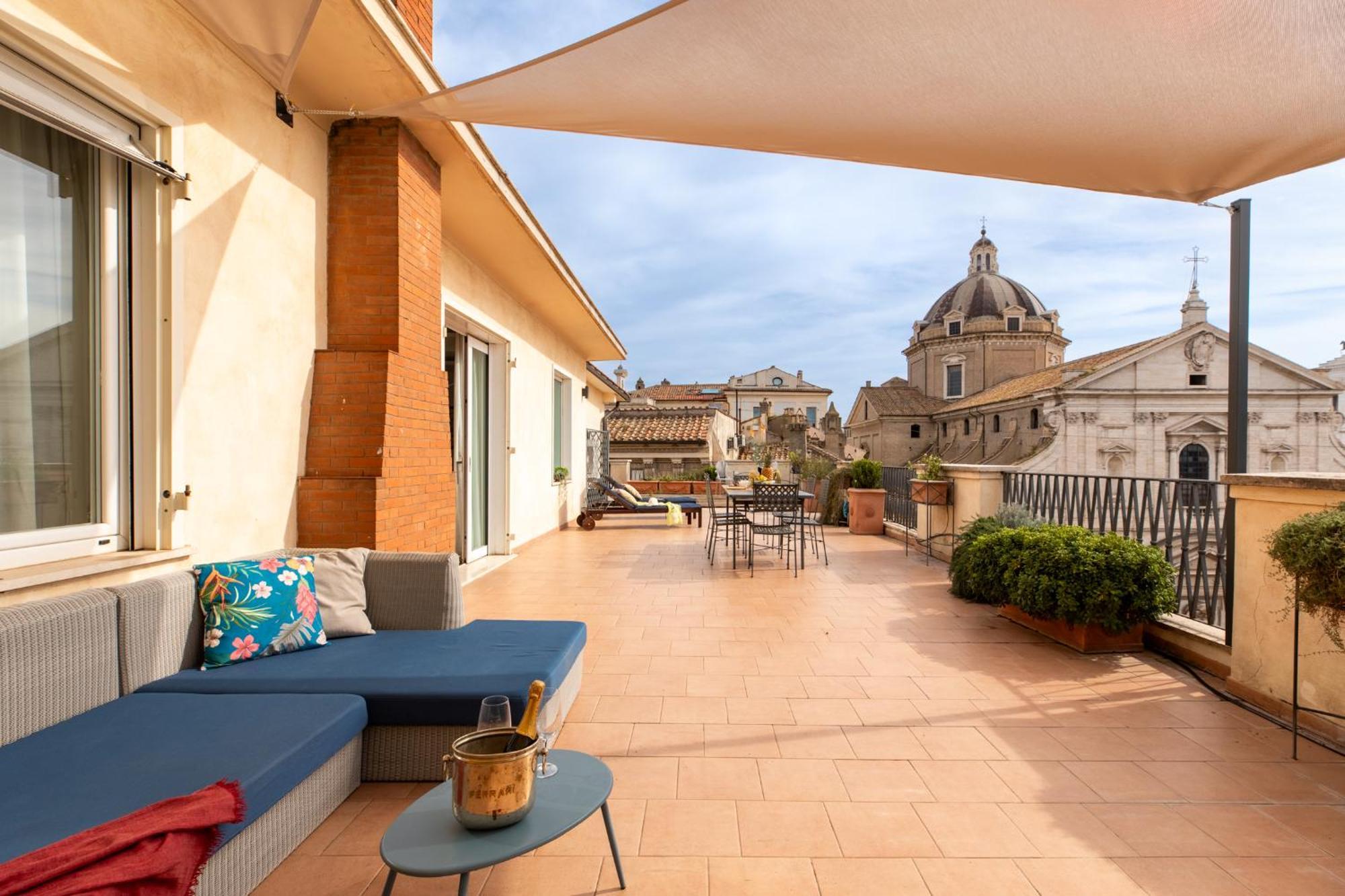 Penthouse Rome Capitol Apartment Bagian luar foto