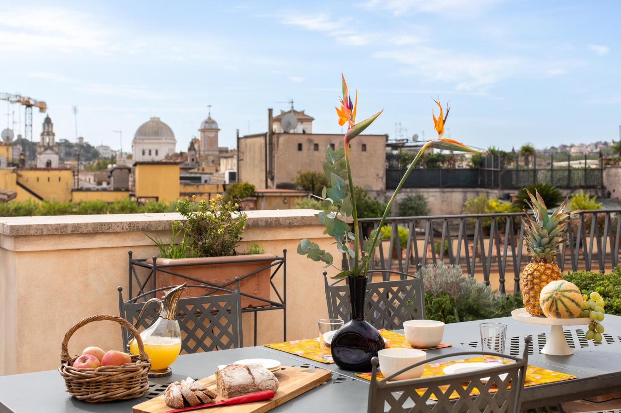 Penthouse Rome Capitol Apartment Bagian luar foto