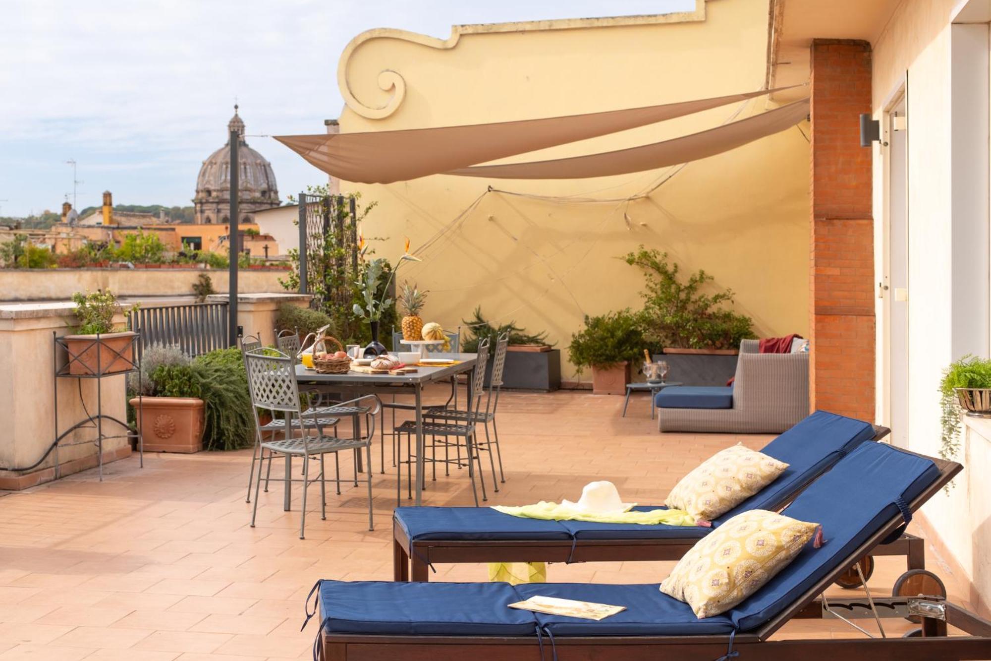 Penthouse Rome Capitol Apartment Bagian luar foto
