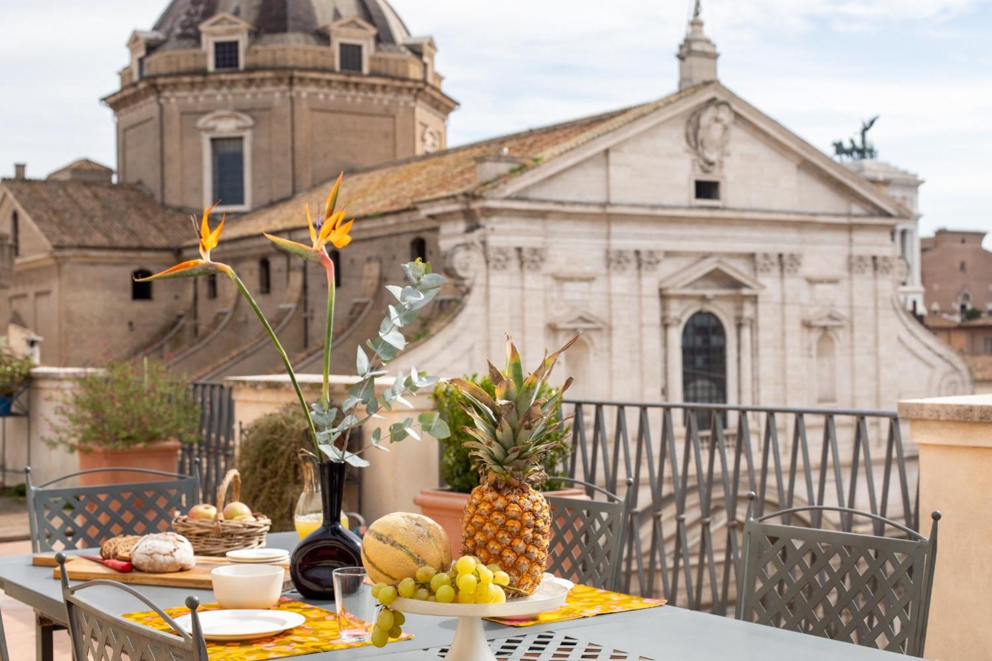 Penthouse Rome Capitol Apartment Bagian luar foto