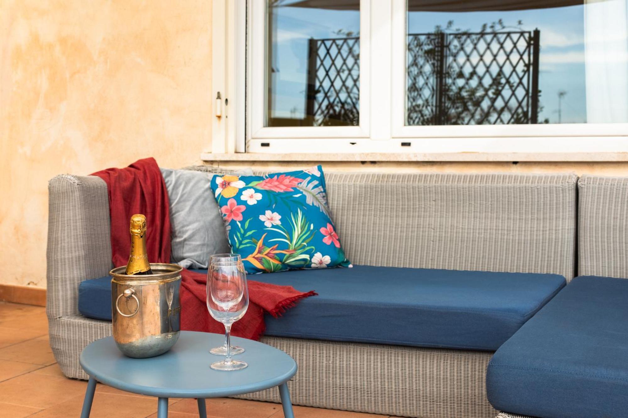 Penthouse Rome Capitol Apartment Bagian luar foto