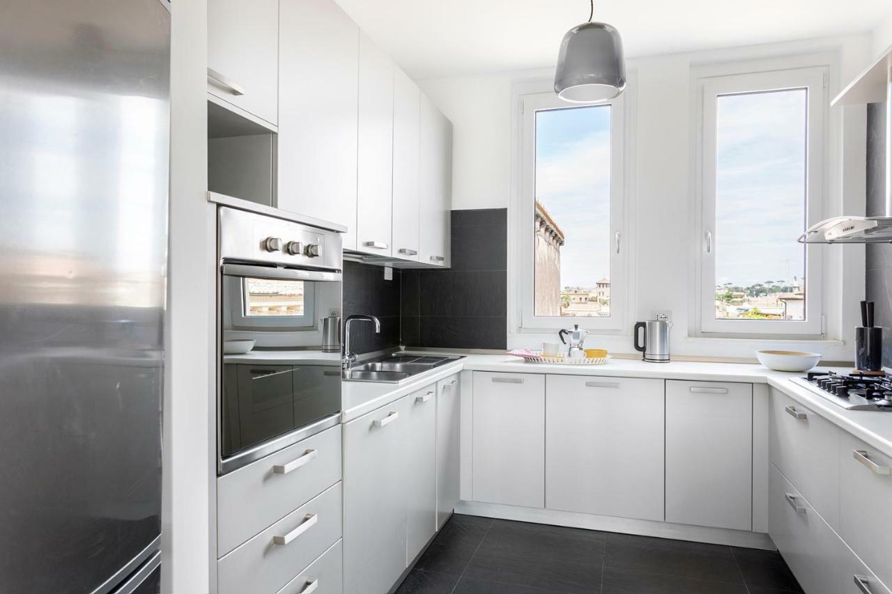 Penthouse Rome Capitol Apartment Bagian luar foto