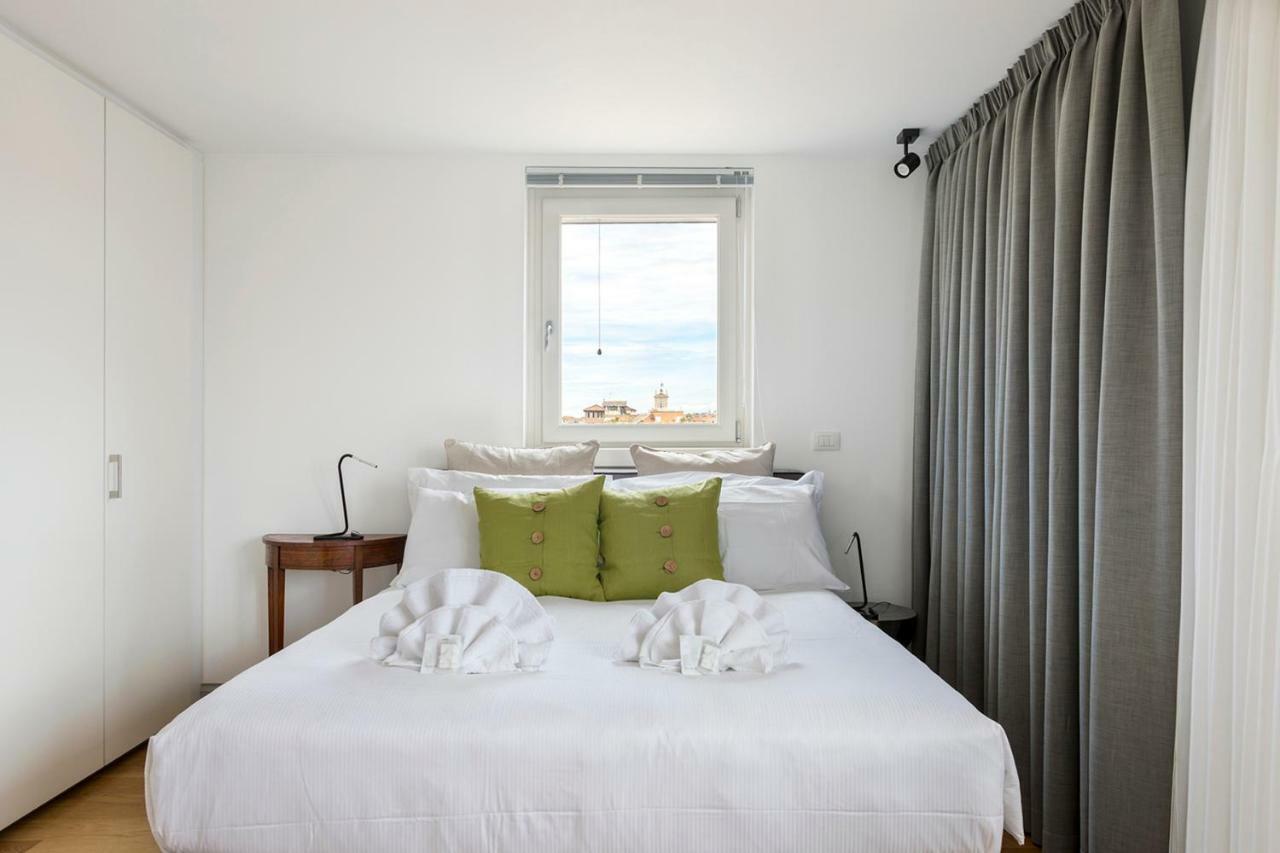 Penthouse Rome Capitol Apartment Bagian luar foto